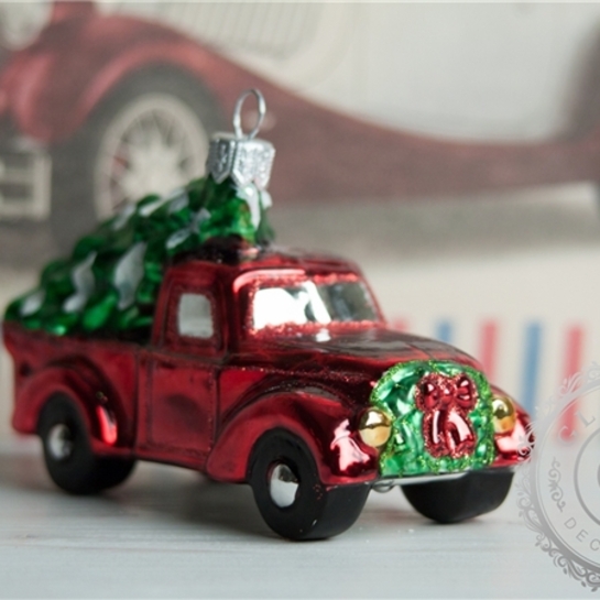 Vianočná ozdoba nákladné auto so stromčekomphoto