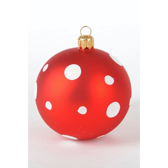 Vianočná guľa červená s bodkamiphoto