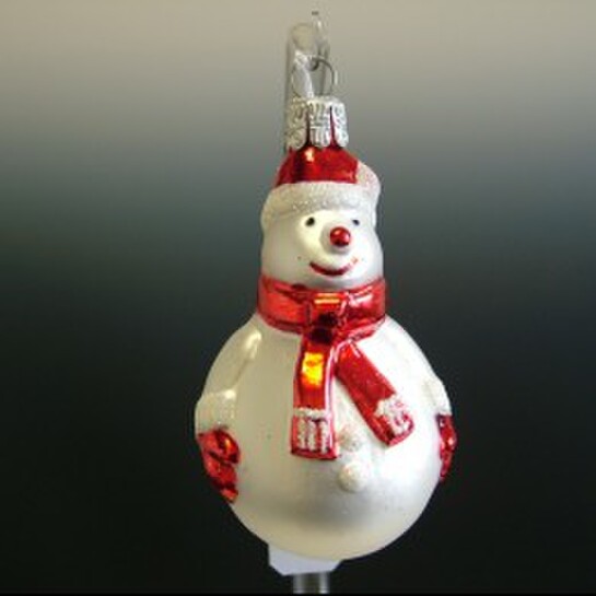 Ozdoba - snehuliak s červeným šálomphoto